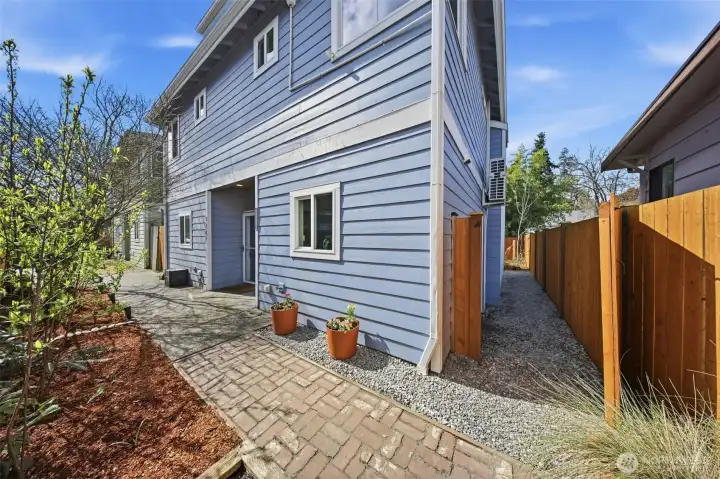 Access to back yard