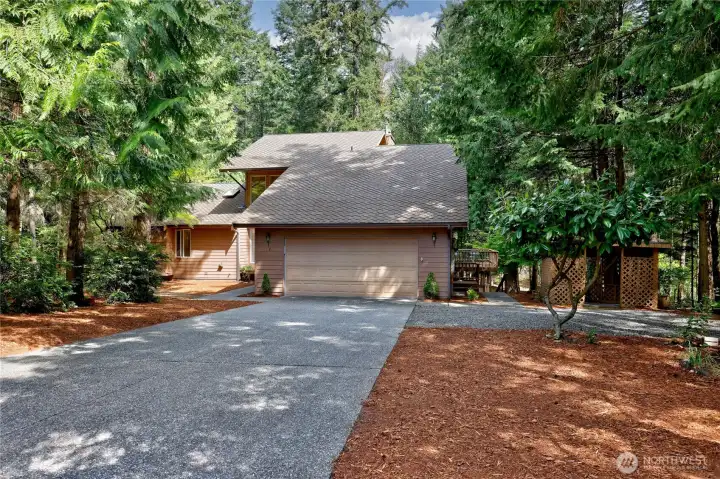 This home is located in a peaceful and quiet section of Kala Point.