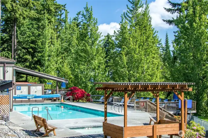 Kala Point community pool, sun deck and hot tub at the clubhouse.