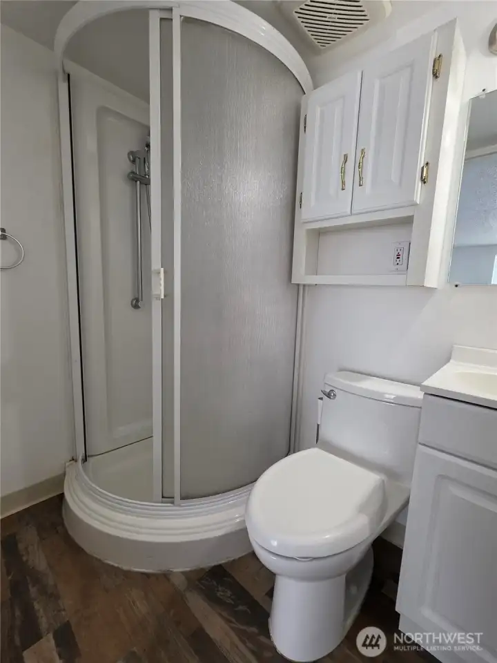 Main bedroom bath