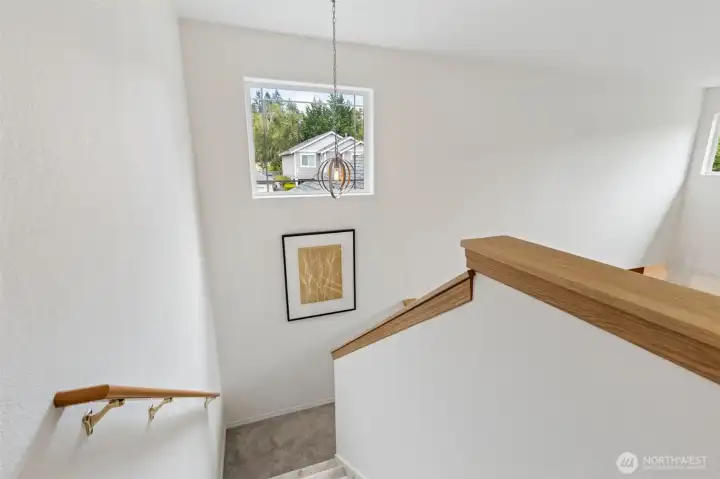 High walls for art, photos or your favorite paint colors create an overhead spaciousness that lightens the PNW daily environment through the seasons. High walls for art, photos or your favorite paint colors create an overhead spaciousness that lightens the PNW daily environment through the seasons.
