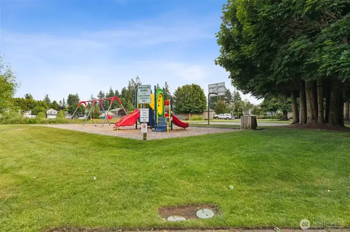 The neighborhood park is just one of the many benefits the HOA provides. Reasonable monthly dues keep all the exterior lawns and community areas looking lovely. Pride of ownership shows in this convenient location. The neighborhood park is just one of the many benefits the HOA provides. Reasonable monthly dues keep all the exterior lawns and community areas looking lovely. Pride of ownership shows in this convenient location.