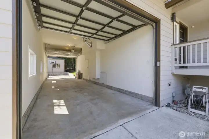 pull-through tandem 2-car garage pull-through tandem 2-car garage