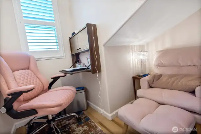 You've got to come check out this "Harry Potter Room." Grands will fight over this space - or - how about a mini office, smoking room, meditation space? What about wall yoga? Perfect!