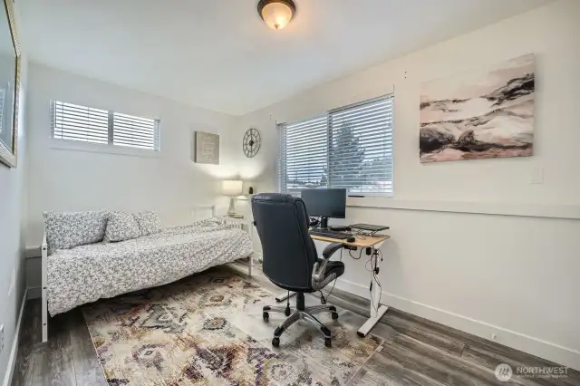 Bedroom 3 with high ceilings (Downstairs)
