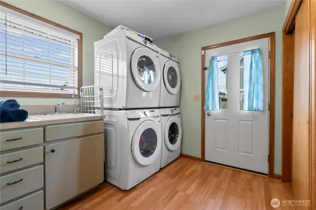 Large laundry/utility room
