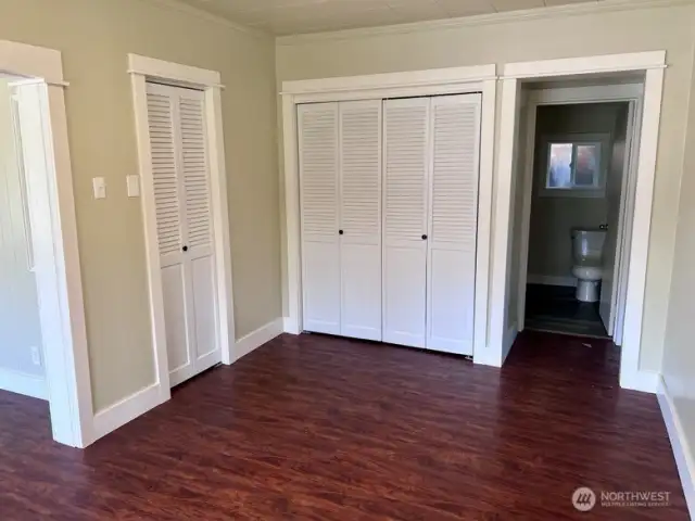 Dining Room (laundry hookups in closet)