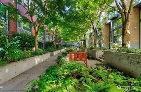 BRIX Courtyard