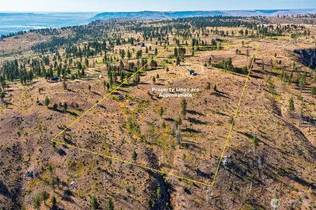 property lines are approximate