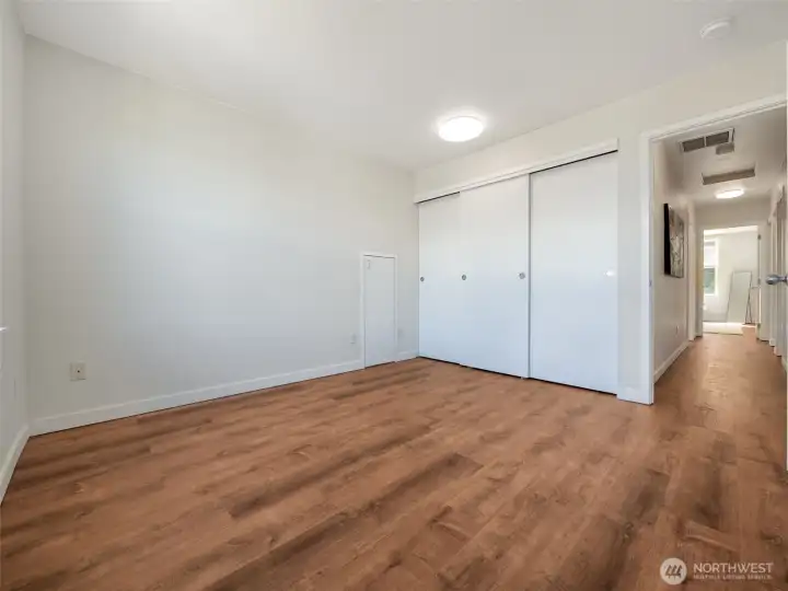 Additional En-Suite with Partial East Facing Cascade Views