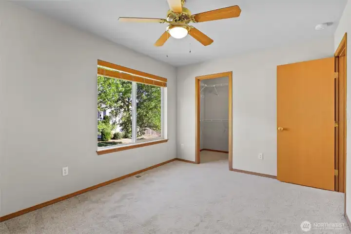 2nd bedroom with walk-in closet