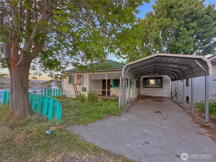 111 Young St, Grand Coulee