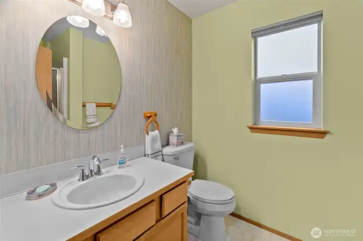 2nd Primary bedroom private w/ shower