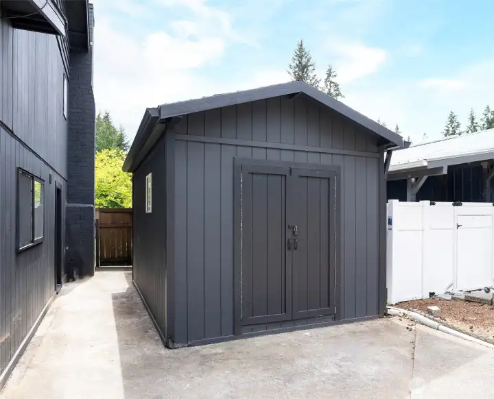 Big 12'x25' shed