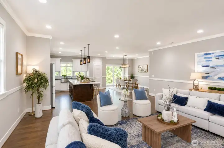Offers flexible space for gathering and entertaining. Offers flexible space for gathering and entertaining.