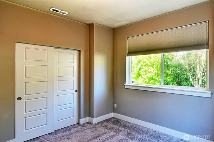 Ideal for guests or a home office.