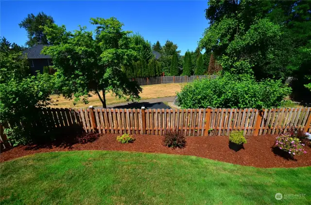 Park behind house provides space and a wonderful buffer between houses