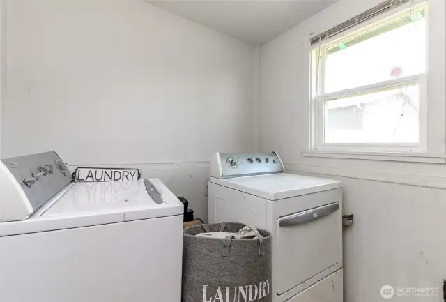 Large Laundry room which could also be used for an office