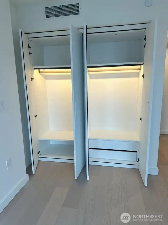 BackLit Closet