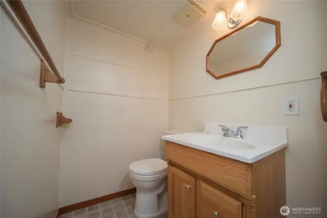 Lower level half bath