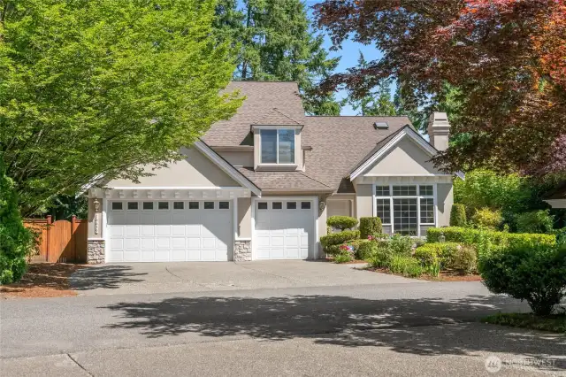 Premium corner lot with privacy, is nestled amongst lush PNW trees and greenery, and across the street from Ivanhoe Park, and adjacent Ivanhoe Sports Field.