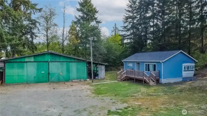 Garage/Shop/Storage to left.