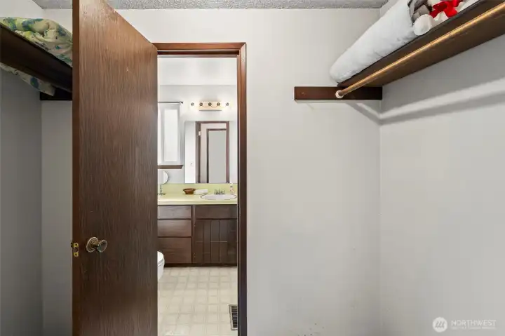 Walk through closet.
