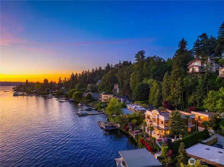 Sited on the shores of Lake Washington on Mercer Island's west side  Gold Coast, this custom sun kissed custom villa lives and entertains like a dream.