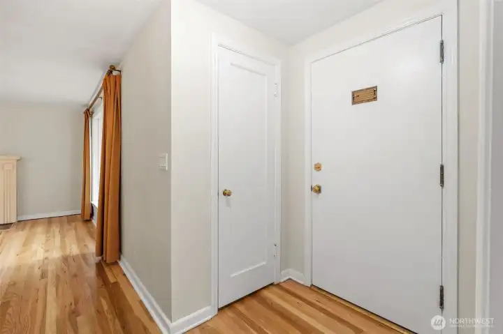 Entrance & coat closet
