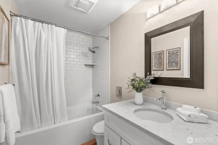 Updated full guest bathroom.