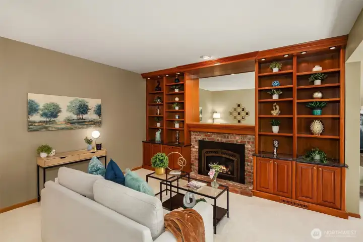 Gas Fireplace and Sitting Area w/Built-Ins