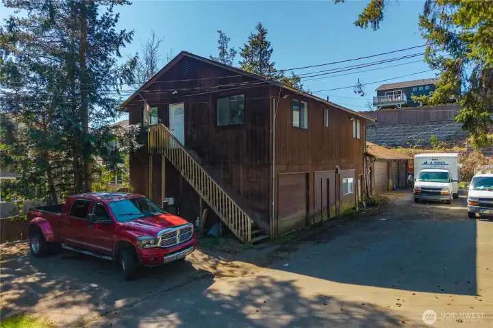 Large garage with 2 bedroom unit on the second level