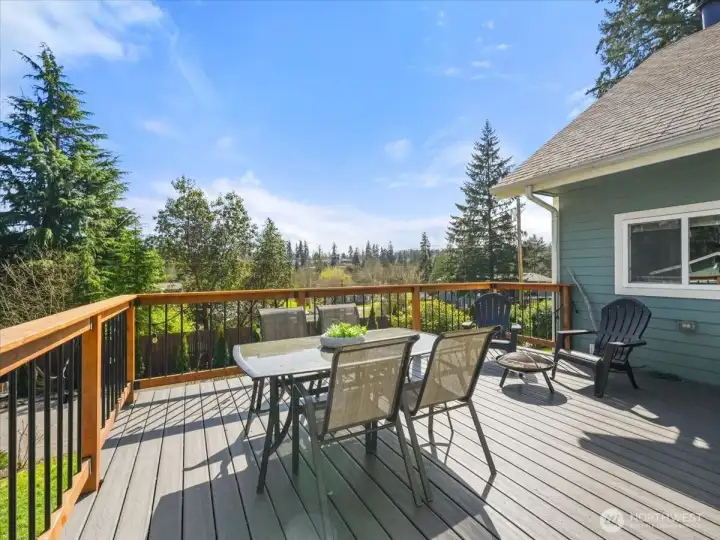 The perfect place to start your mornings with a cup of coffee or tea. Or relax and enjoy your evenings after a long day.