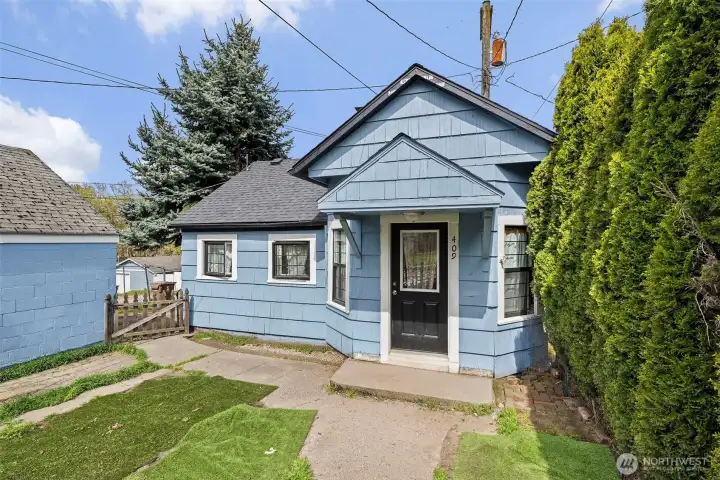 Unit 409 - Cottage in Back