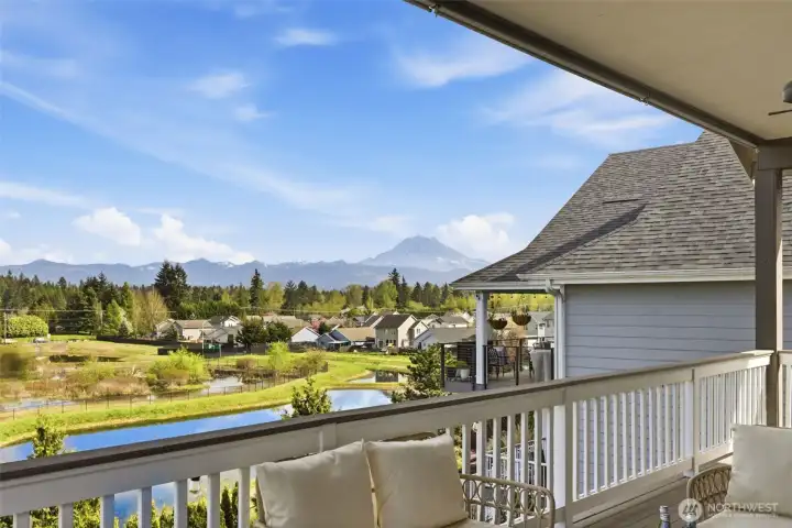 Unobstructed Views of Mount Rainier!