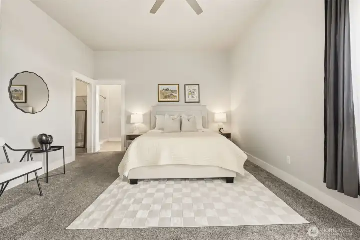 Luxurious Primary Suite