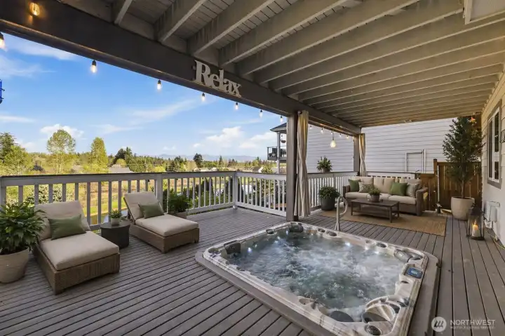 Enjoy Your Hot Tub for 6!