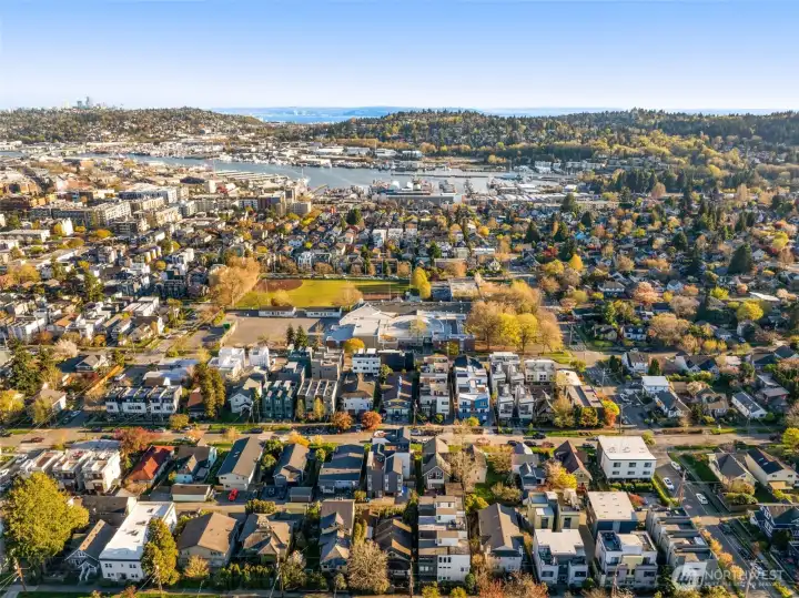 minutes from all Ballard has to offer