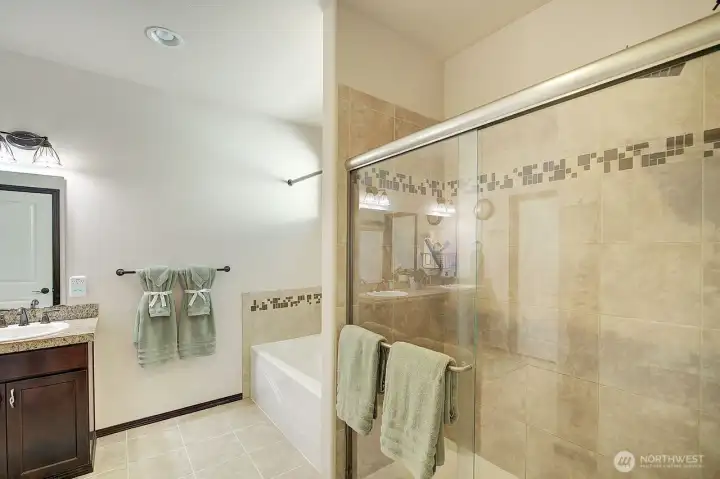 oversized shower built for 2.... oversized shower built for 2....