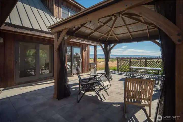 Outdoor sitting area off primary suites