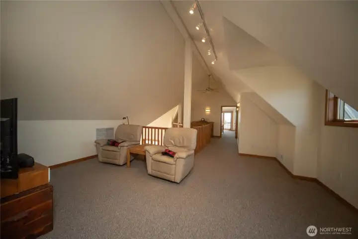 Upper level sitting room