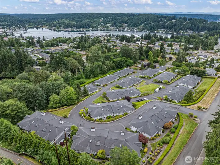 The Ridge includes a community of 54 units. HOAs include Cable TV, Common Area Maintenance, Earthquake Insurance, Lawn Service, Road Maintenance, Sewer, Snow Removal and Water.