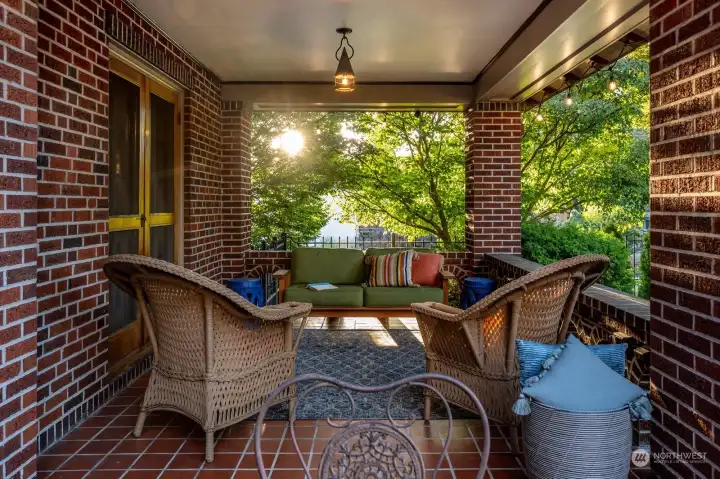 Very private backyard with swing and fire pit Very private backyard with swing and fire pit