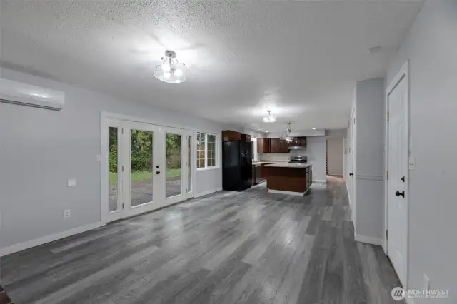 family/kitchen with eating area