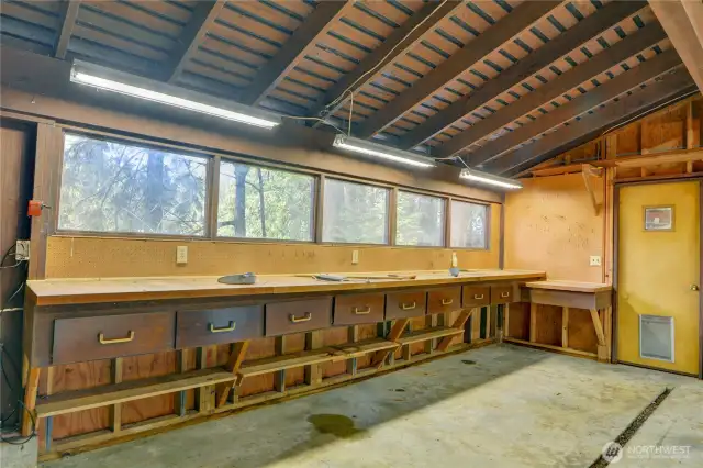 Garage Work bench