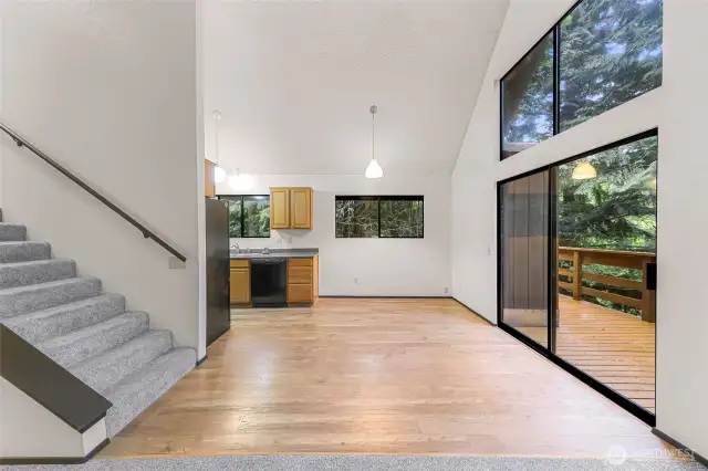 Slider out to deck - Laminate floors