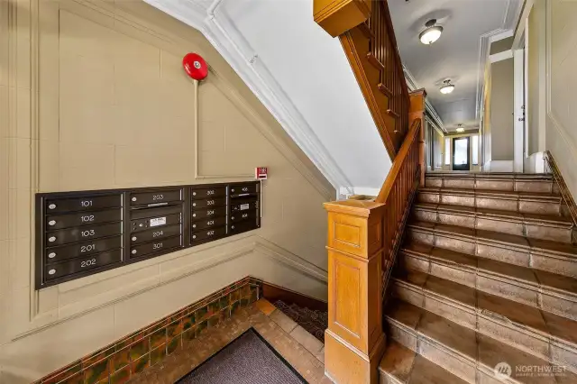 Elegant entry.  The laundry/storage is down the stairs on the left.  Walk up to the 3rd floor on the right.