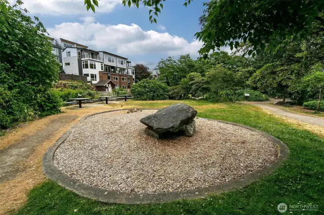Trolly Hill park.  Just down the public stairs on the south.