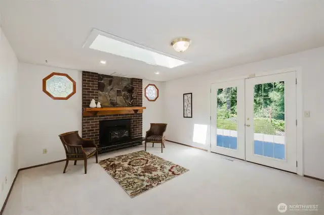 Although the fireplace adds NW charm, it is currently not working or being used.