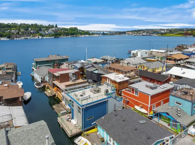 Perfectly located on the dock!